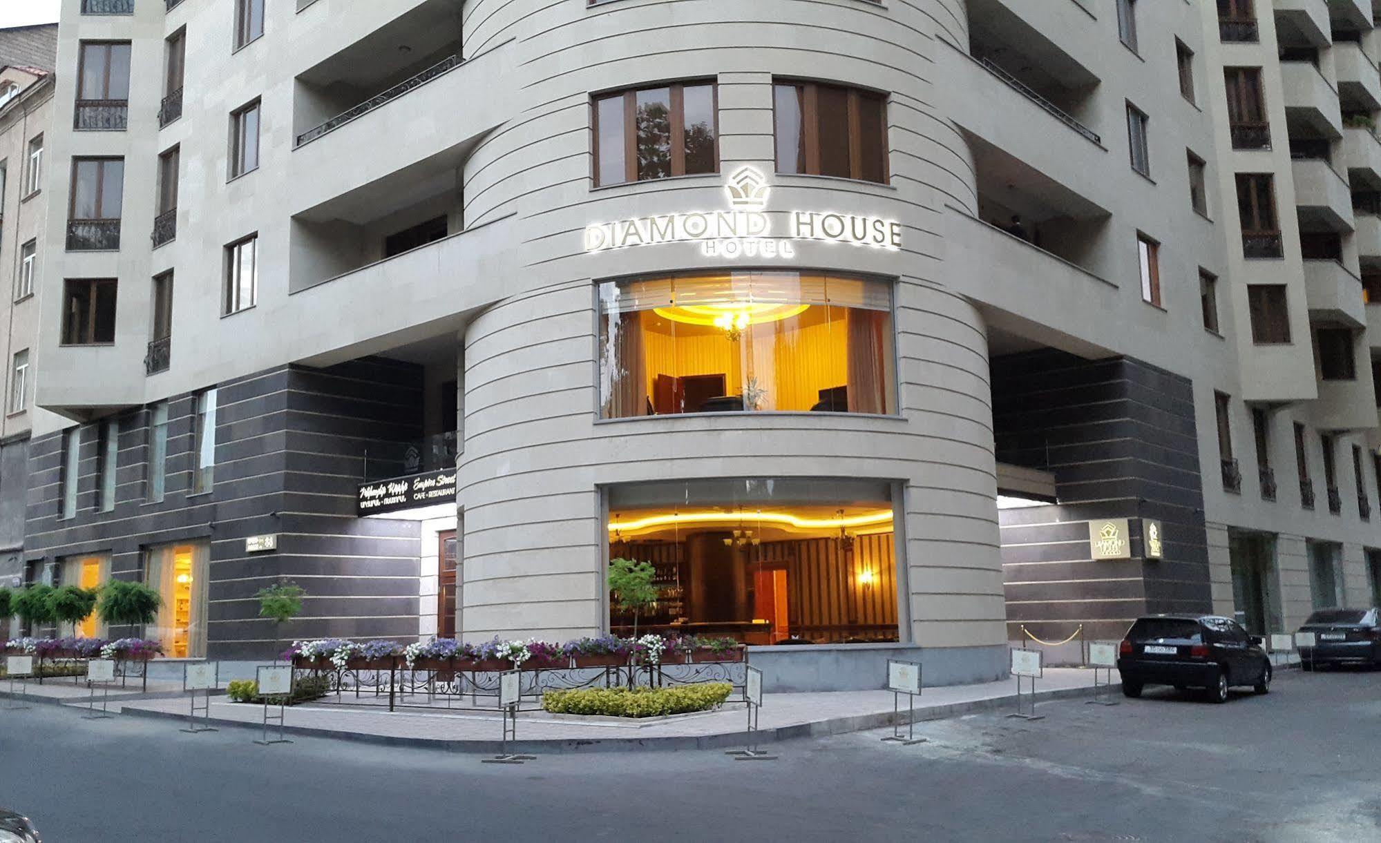 Diamond Hotel Erevan Exterior foto